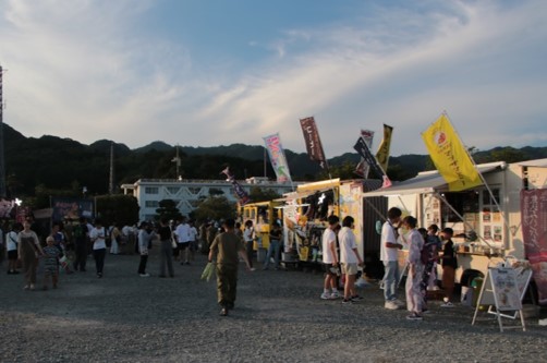 山口駐屯地 音楽と花火の夕べ 8月8日(木)