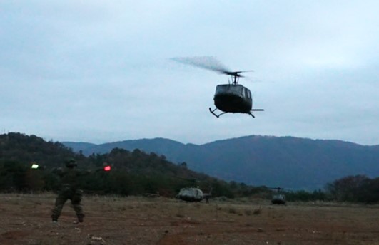 航空機(UH-1J)運用(第13飛行隊)