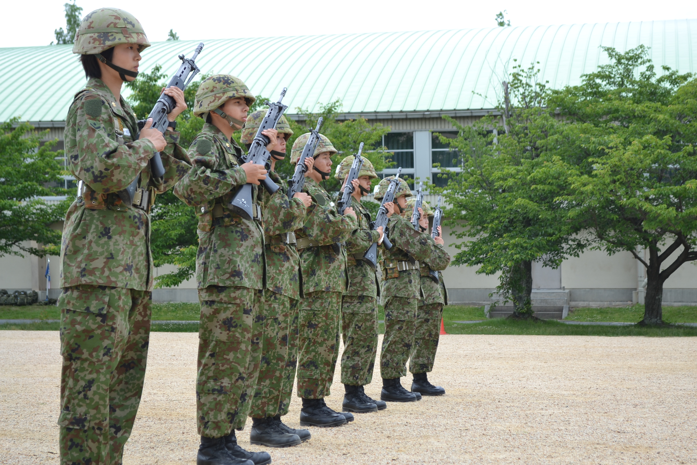 14－1 戦前 写真アルバム 海軍 大竹海兵團 入団式 食事中