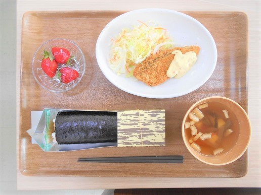 三軒屋食堂
