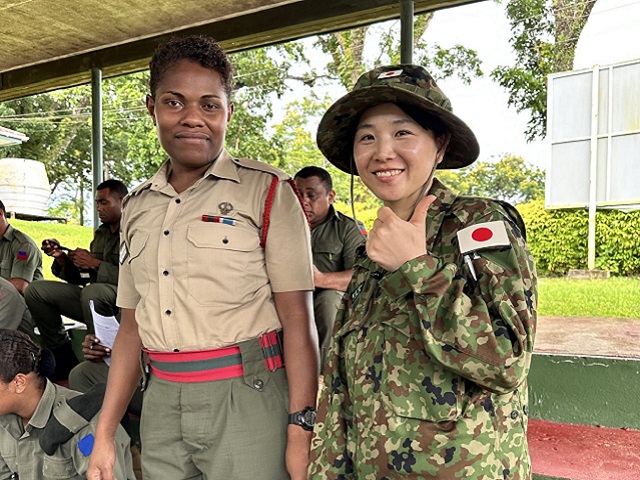 自衛隊衛生学校長チャレンジ JSDF] Combat training at the medical school. Life-saving