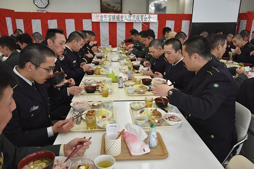 祝賀会食