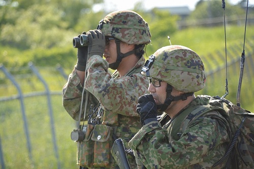 基地警備