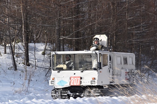 雪上車