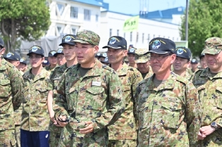 父親の定年退官に涙が止まらない