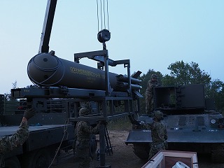 ロケット弾の装填