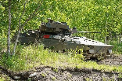 新春セール！陸自機械化師団第七師団の要10式戦車機動戦闘車&へりアパッチ1/35 新春セール！陸自機械化師団第七師団の要10式戦車機動戦闘車