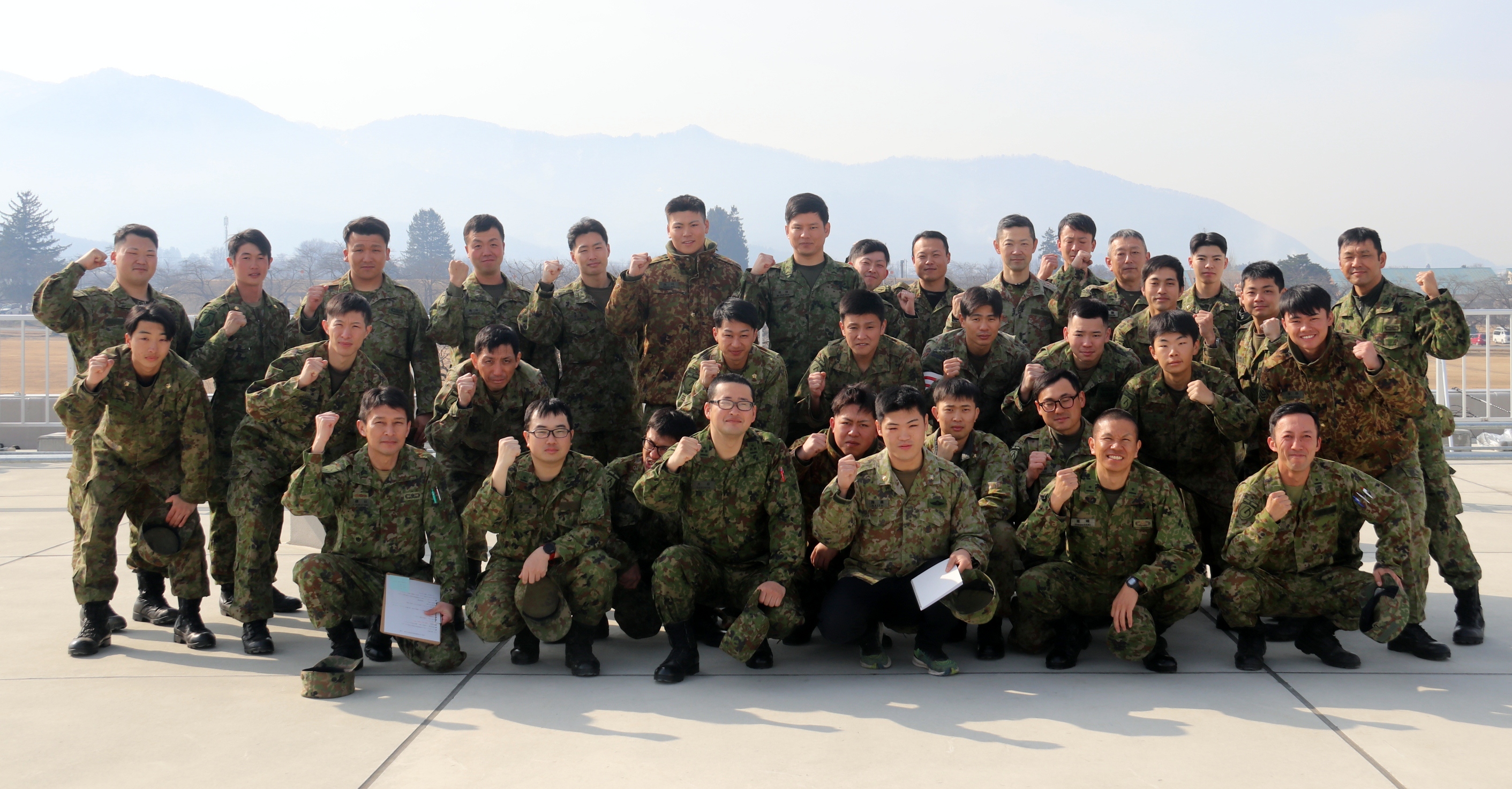 中隊長