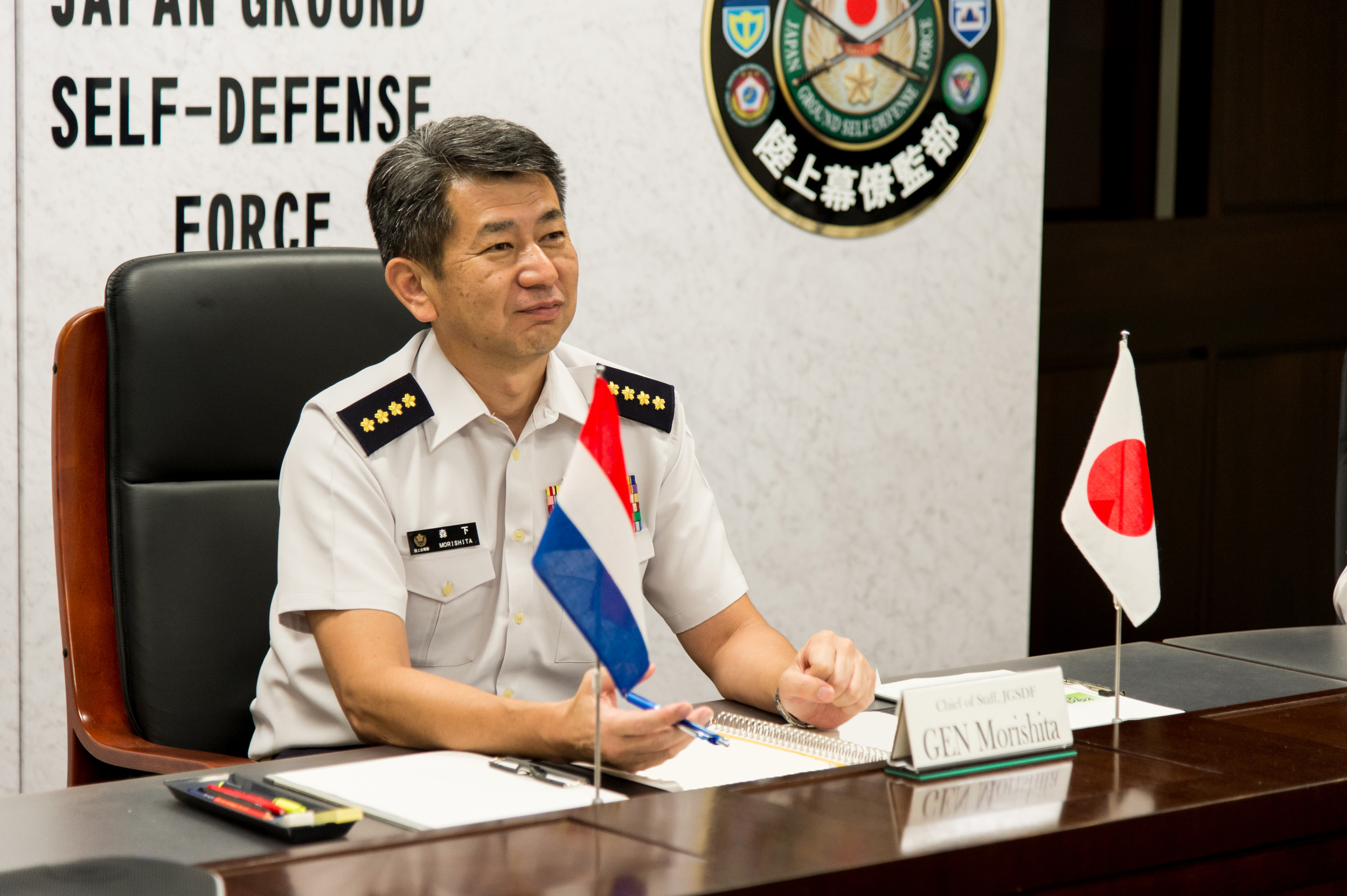 陸上幕僚長とスウィレンス蘭陸軍司令官とのオンライン懇談