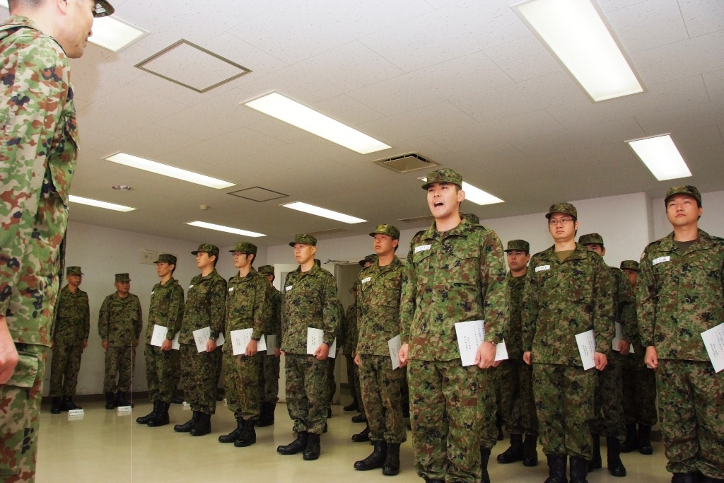 自衛 官 と 付き合い たい