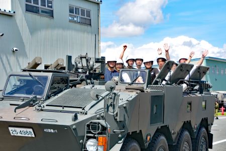 写真：戦車試乗