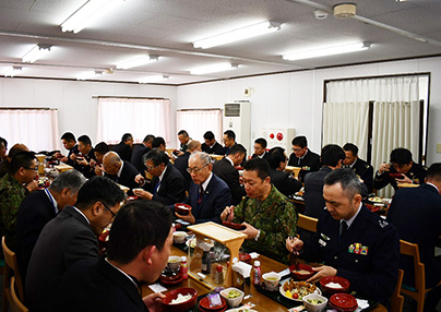 援護活動