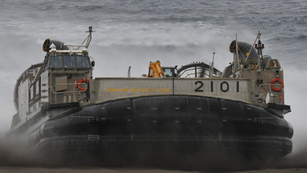 エアクッション艇「1号」型(LCAC)
