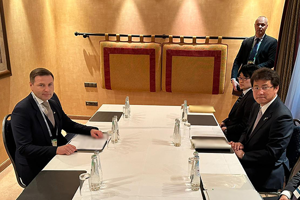 ペフクル・エストニア国防大臣への表敬