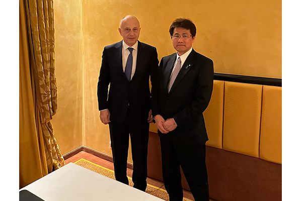 ジョアナＮＡＴＯ事務次長への表敬