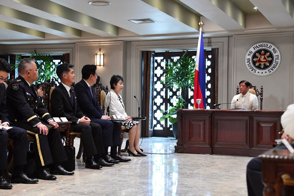 マルコス大統領表敬