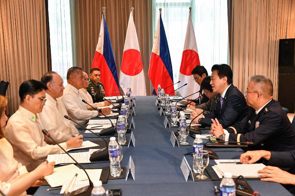 日比防衛相会談