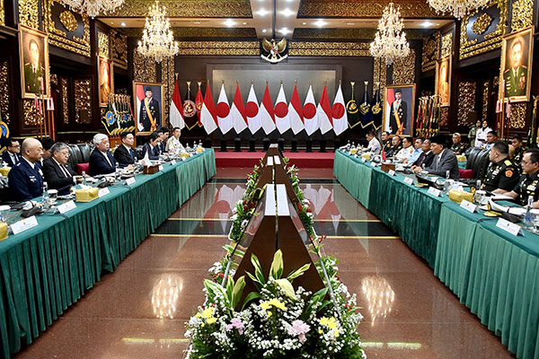 日インドネシア防衛相会談