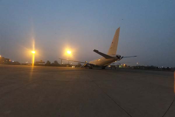 航空機への荷物の搭載（機外）