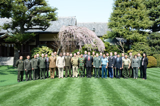 東京会合