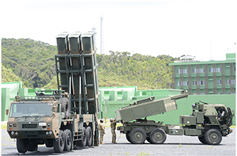 離島に展開する日米の長射程火器（オリエント・シールド22）