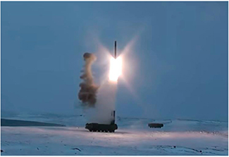 2020年10月、北緯80度のアレクサンドラ島で発射訓練を行うロシア北洋艦隊の地対艦ミサイル・システム「バスチオン」【ロシア国防省公式Youtubeチャンネル】