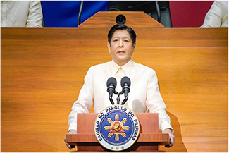施政方針演説を行うマルコス比大統領（2022年7月）【フィリピン大統領府】