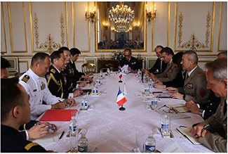 統幕長と仏統合参謀総長との会談（2022年5月）