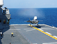 護衛艦「いずも」への米海兵隊F-35B発着艦検証（2021年10月）