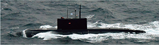 2022年10月6日から7日にかけ、宗谷海峡を西進したロシア海軍キロ級潜水艦。太平洋艦隊において3隻目となる、「カリブル」巡航ミサイルを搭載可能なキロ改級潜水艦「マガダン」とみられる。