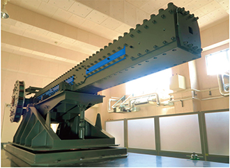 防衛装備庁で研究中のレールガン(電磁砲)