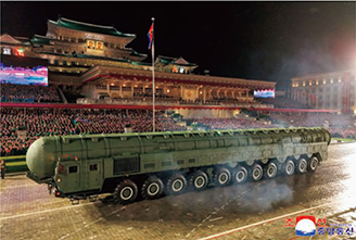 2025年10月10日の軍事パレードに登場した「「火星砲20」型」【朝鮮通信=時事】
