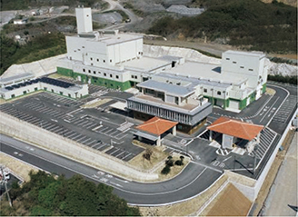 周辺対策事業で設置されたごみ処理施設(沖縄県県名護市)