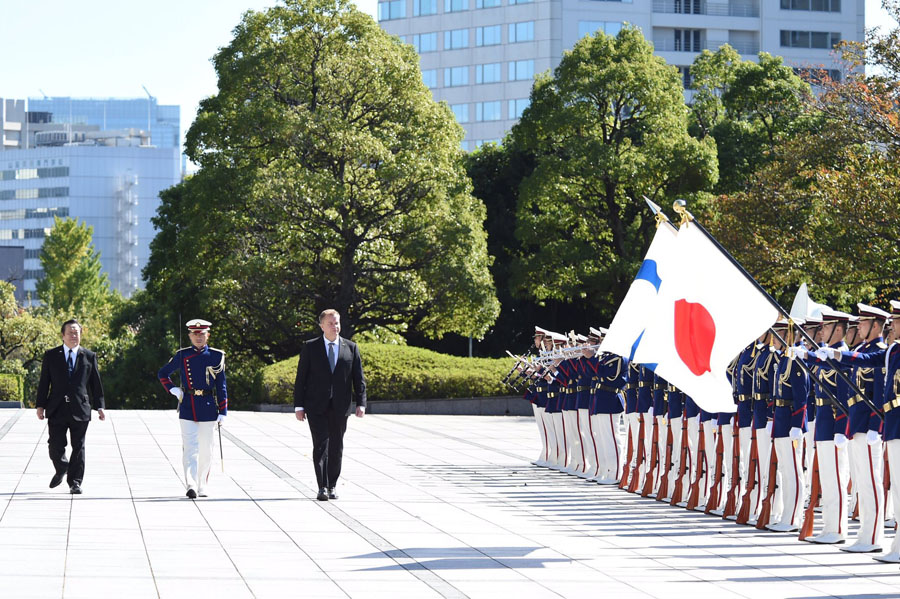 日フィンランド防衛相会談