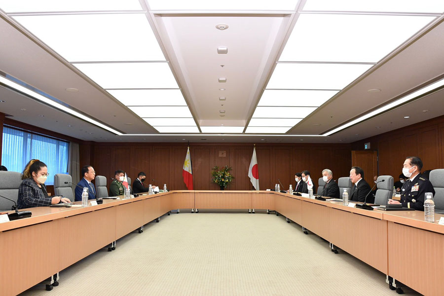 日比防衛相会談