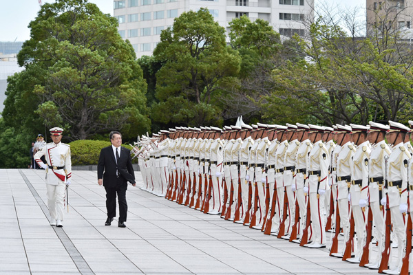 浜田前防衛大臣の離任