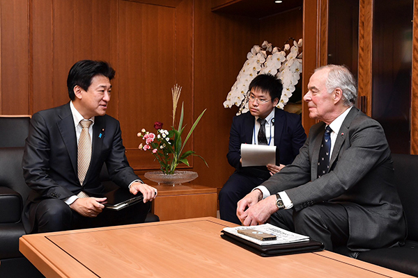 トレンチャード子爵・英貴族院議員による木原防衛大臣表敬