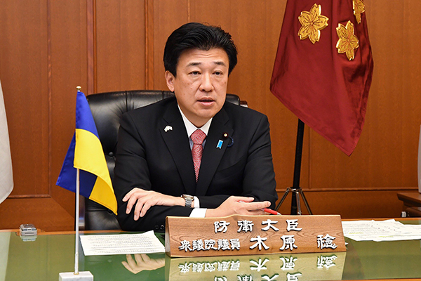 日ウクライナ防衛相テレビ会談