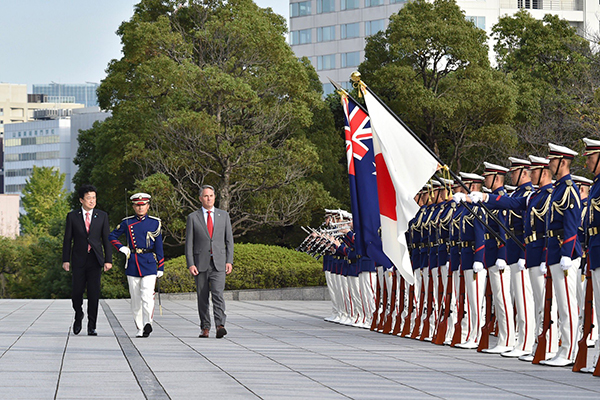 日豪防衛相会談