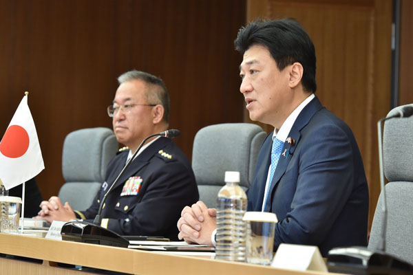 日英防衛相会談