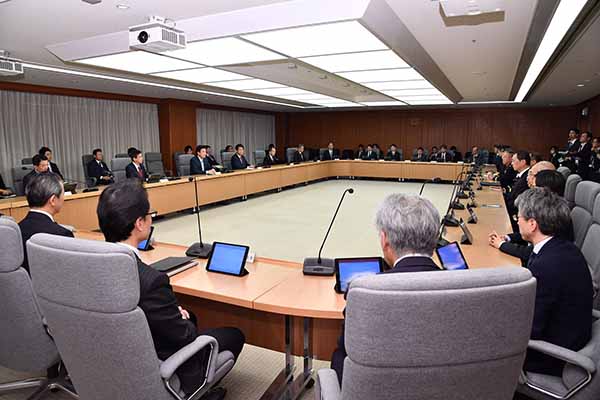 省議及び防衛力抜本的強化実現推進本部会議