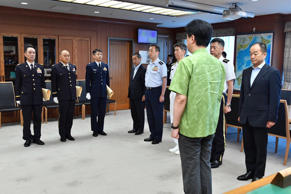 地方協力本部に対する第１級賞状授与
