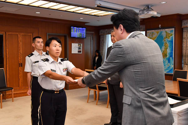 辞令交付