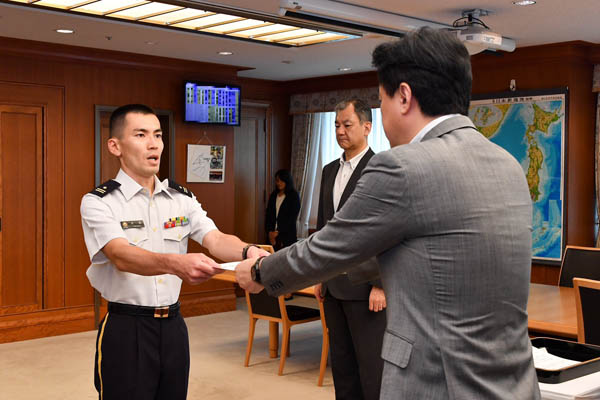 辞令交付