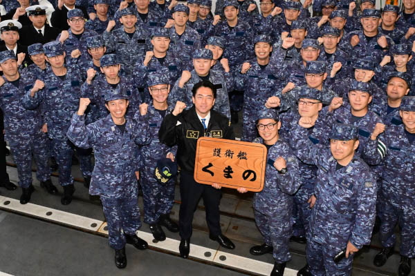 小泉防衛大臣による航空自衛隊横田基地及び海上自衛隊横須賀地区視察