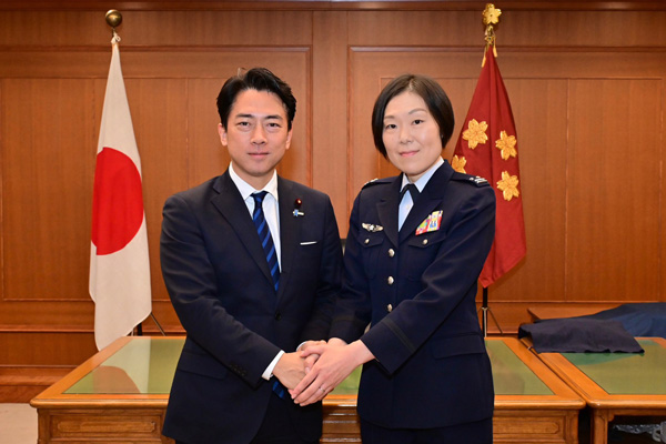 NATO本部への派遣自衛官による出国報告