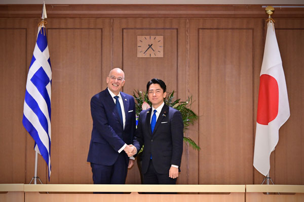 日ギリシャ防衛相会談