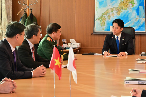 ベトナム国防・外務次官による表敬