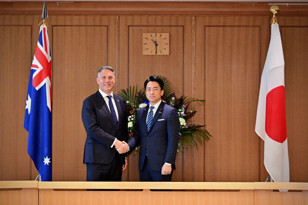 日豪防衛相会談