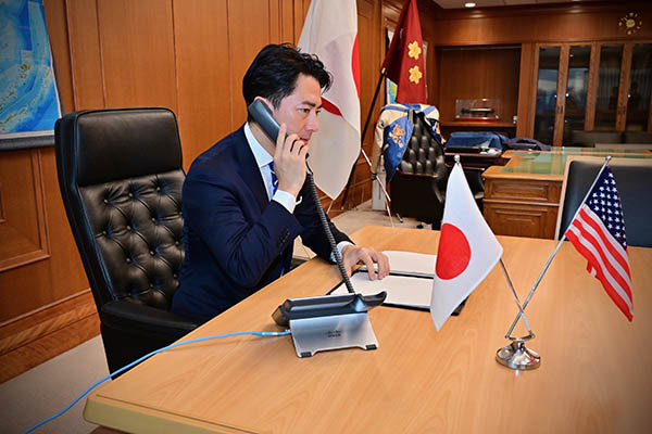 小泉防衛大臣とへグセス米国戦争長官の電話会談